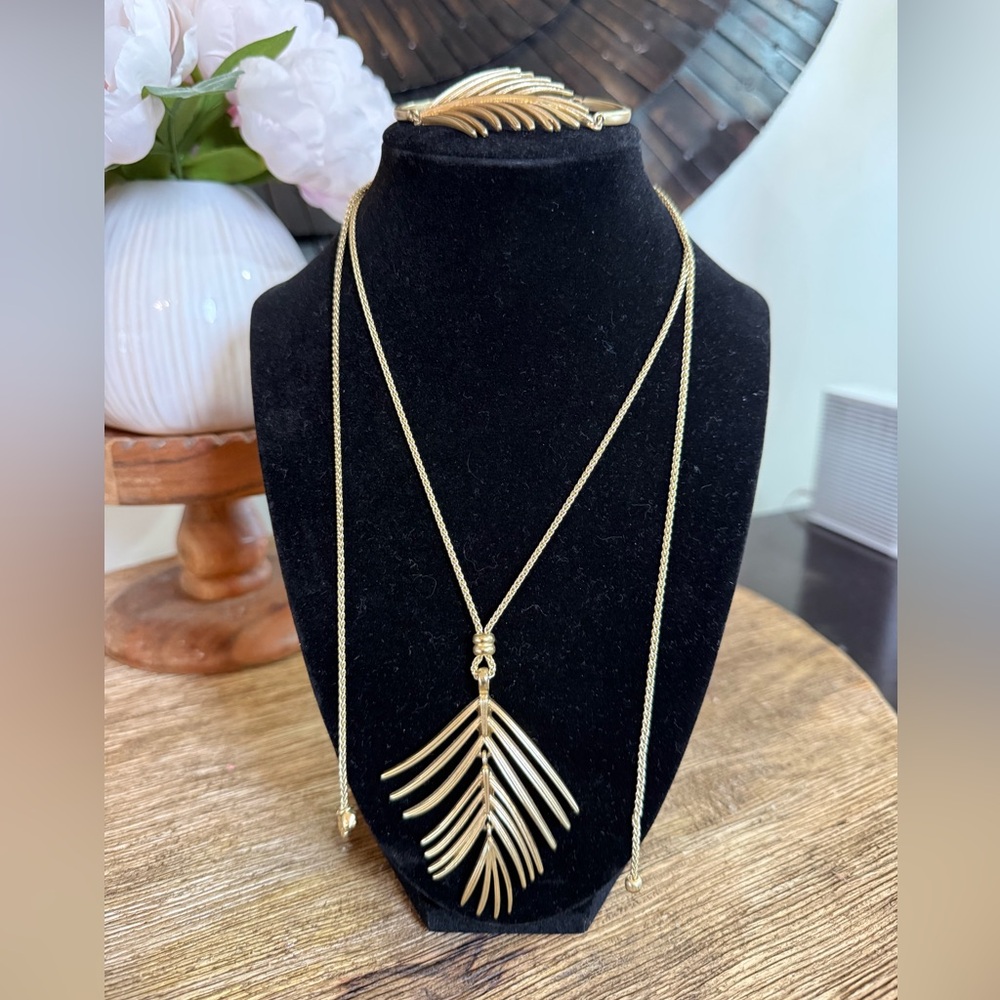 Lucky Brand Gold Leaf Drop Necklace and bracelet - worn once - gorgeous